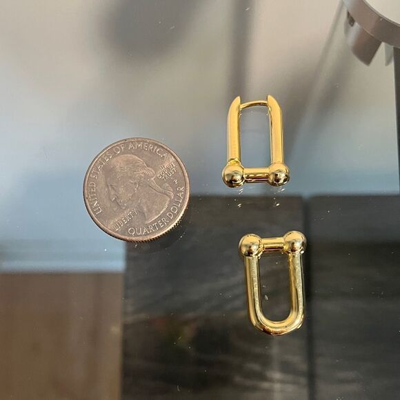 The U Link 2 in 1 Statement Drop Earring in Gold 925/14k - Picture 4 of 9